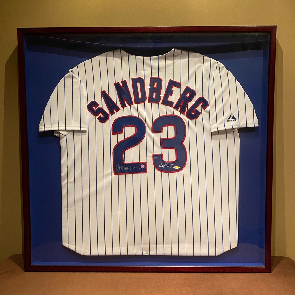 Ryne Sandberg Autograph Jersey Framed - SANTA 🎅🏼 ❤️